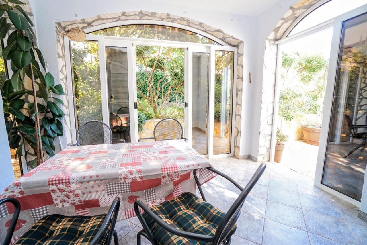 Vlado Apartament