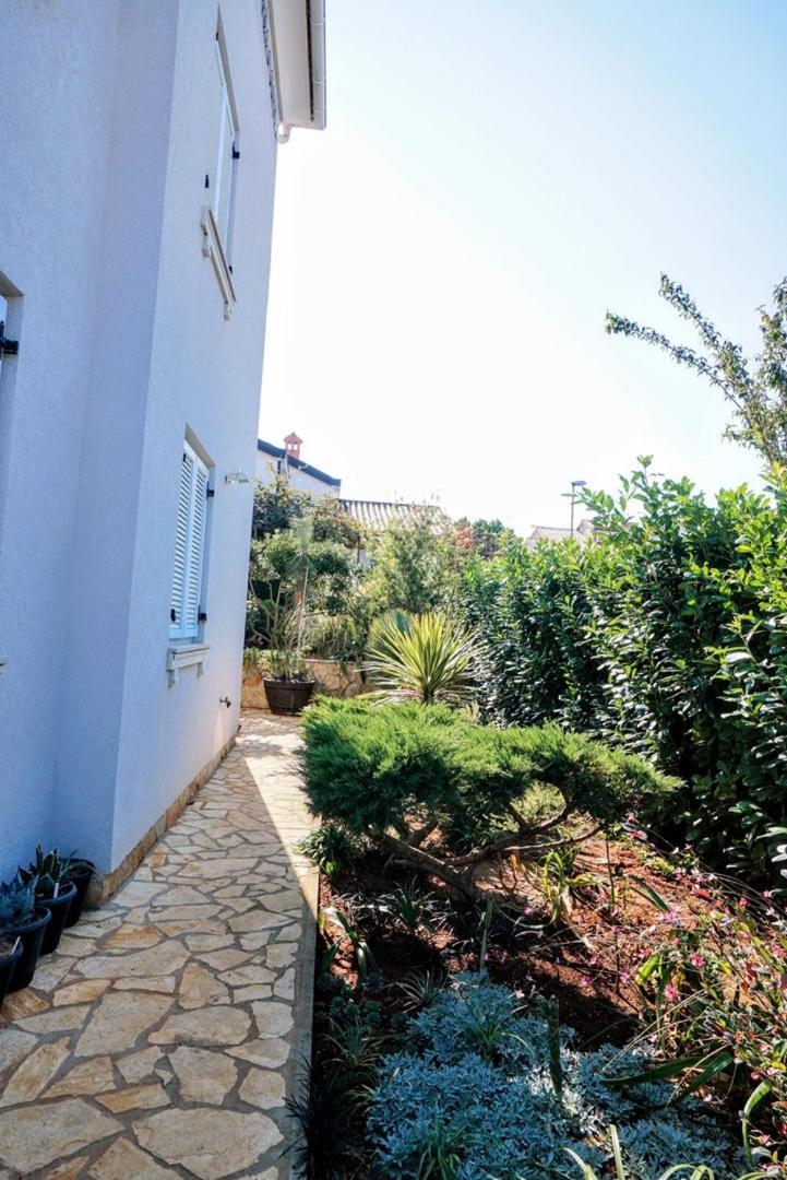 Vlado Apartment