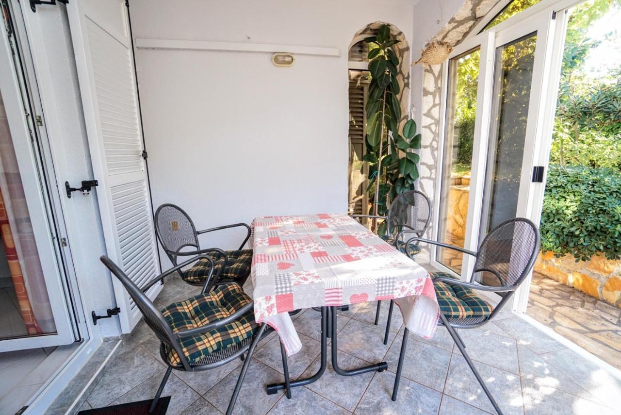Vlado * Zambratija (Istria)