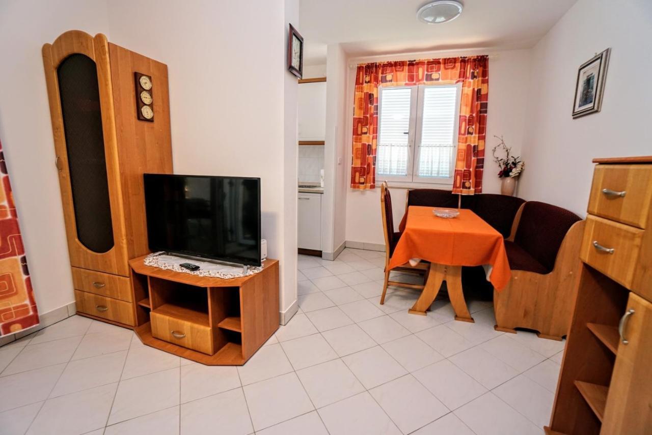 Vlado Apartment *